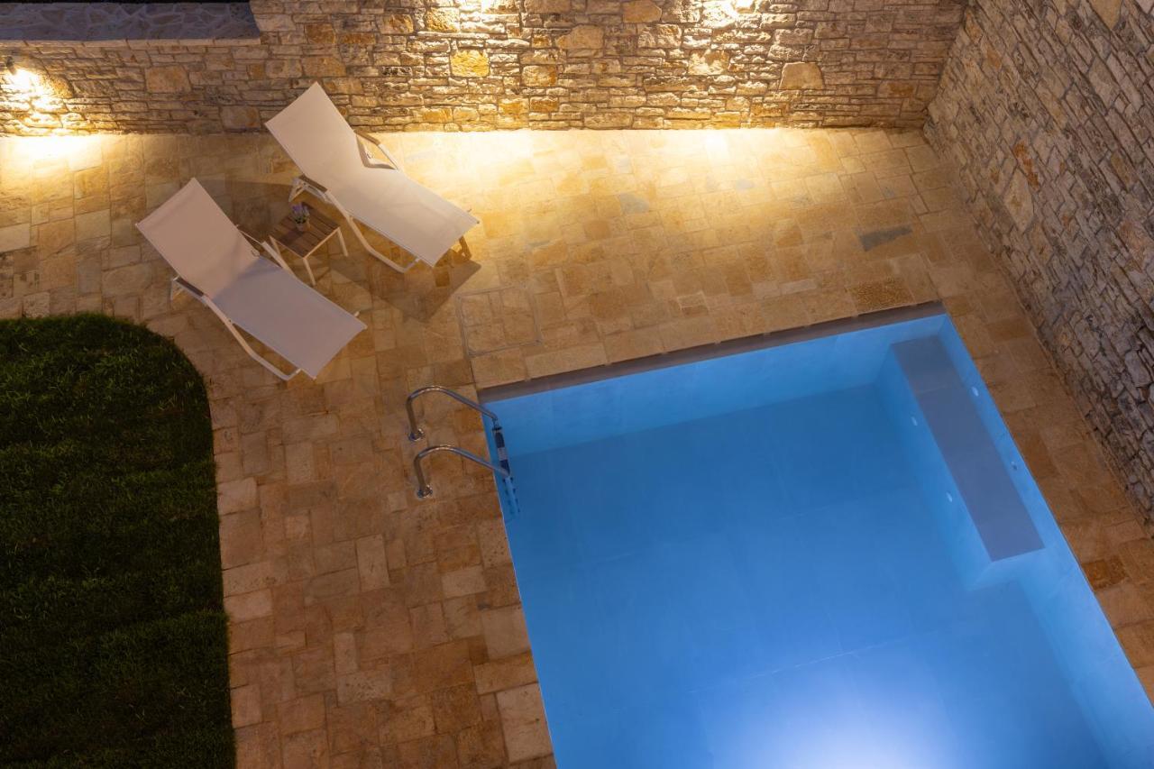 Onore Luxury Suites Kato Korakiana Exterior foto